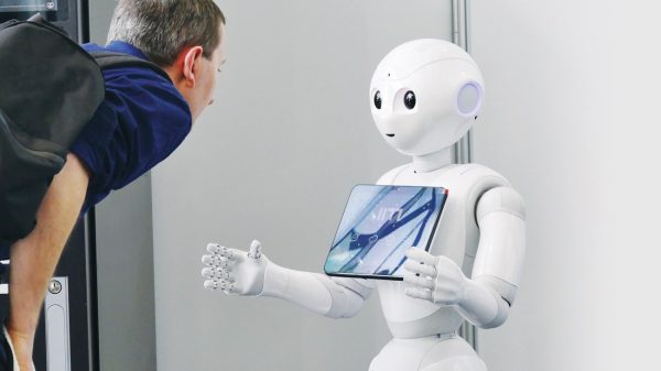فوائد روبوتات الذكاء الاصطناعي