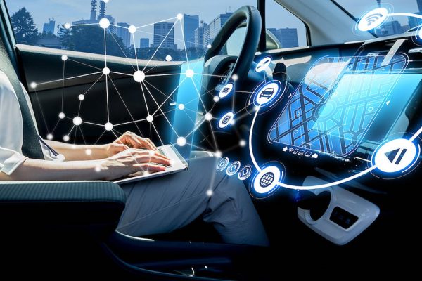 هل يمكن للذكاء الاصطناعي في السيارات تحسين الأمان على الطرق